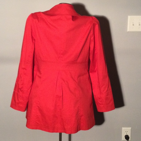 Gillian red coat - Picture 2 of 3